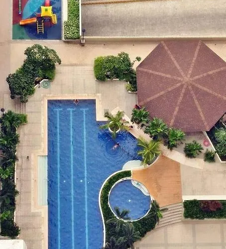 Citispace 1br Condotel At Ridgewood Towers Near Bgc Airport #rw10a * Manila